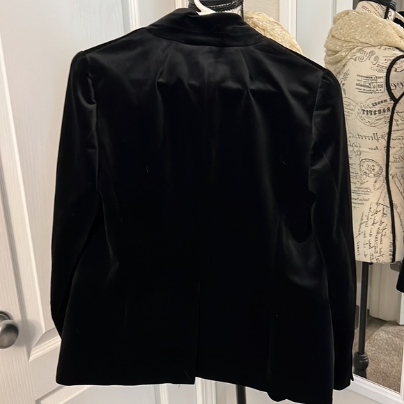 Maison Jules velvet black jacket size 4 - NEVER WORN 🔥 for date night - Picture 4 of 4
